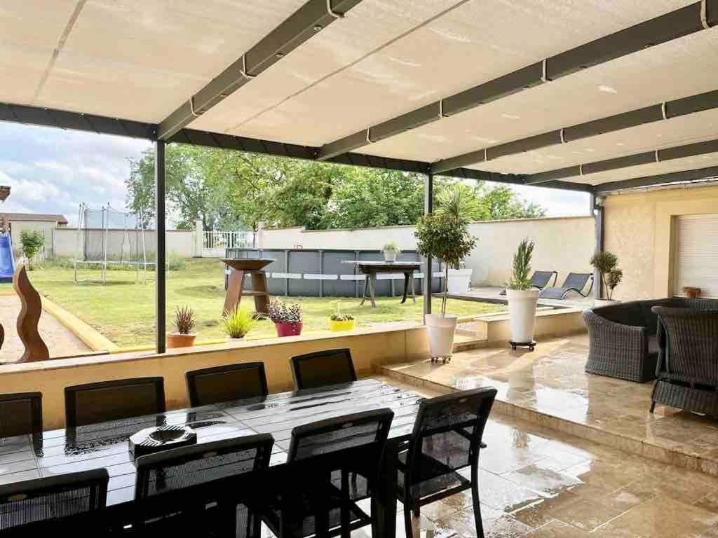 Le Retro Champlay Villa Kültér fotó